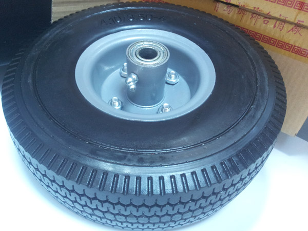 3.50-4帶油嘴標(biāo)準(zhǔn)鐵軸承發(fā)泡輪